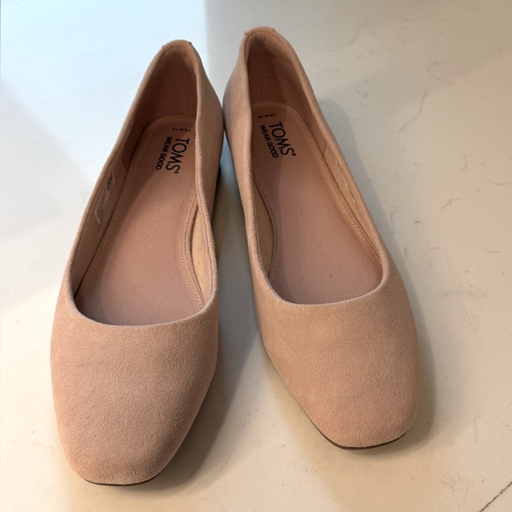 Tom’s ballet flats